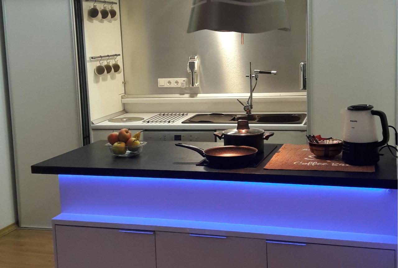 Sova Apartment Lviv Сenter Сity Ngoại thất bức ảnh