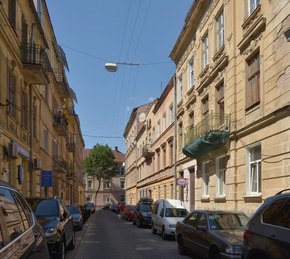 Sova Apartment Lviv Сenter Сity Ngoại thất bức ảnh