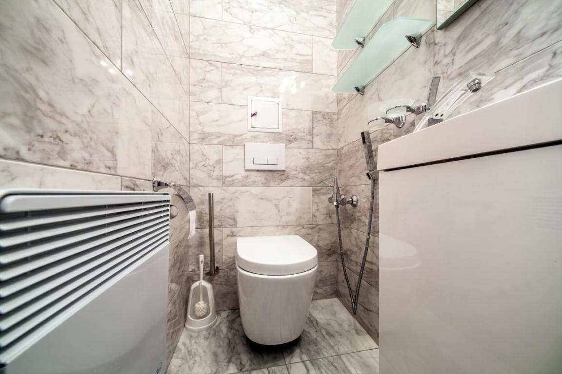 Sova Apartment Lviv Сenter Сity Ngoại thất bức ảnh